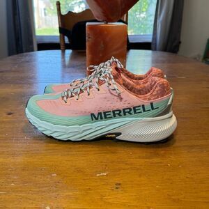 Merrell "AGILITY PEAK 5" Women's size 11 Trail Running Shoes Hiking Camping